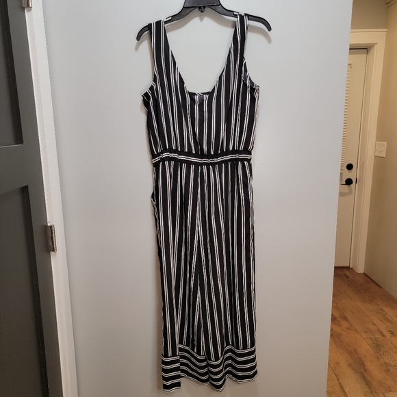Beige By eci Black & White Stripe Crop Wide-Leg  Romper Jumpsuit  Small - Picture 7 of 15